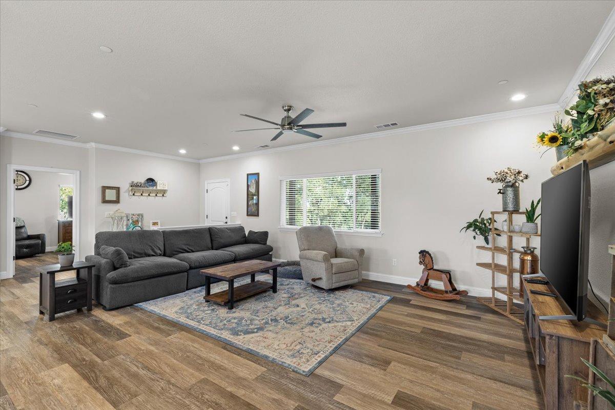 Detail Gallery Image 14 of 64 For 8548 Mcatee St, Valley Springs,  CA 95252 - 3 Beds | 2 Baths