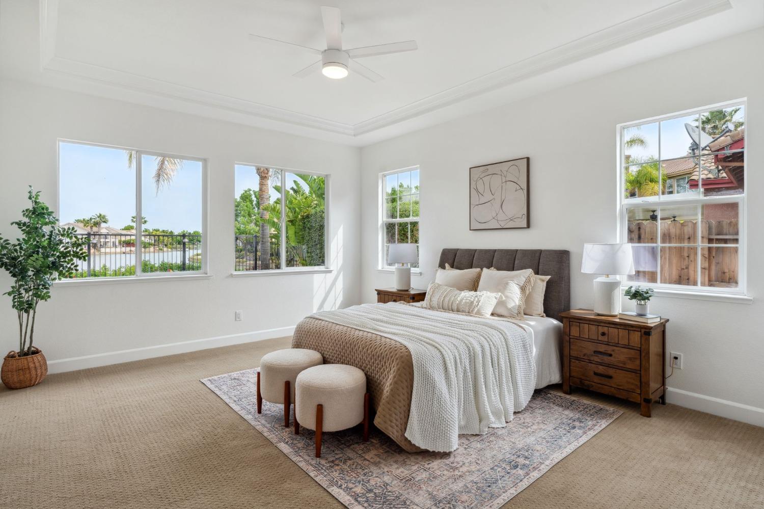 Detail Gallery Image 15 of 33 For 261 Vista Creek Cir, Sacramento,  CA 95835 - 5 Beds | 3/1 Baths