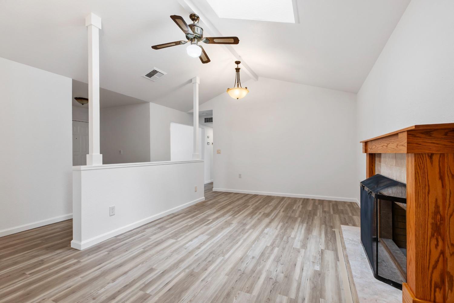 Detail Gallery Image 5 of 42 For 766 Meadowlark Ave, Los Banos,  CA 93635 - 3 Beds | 2 Baths