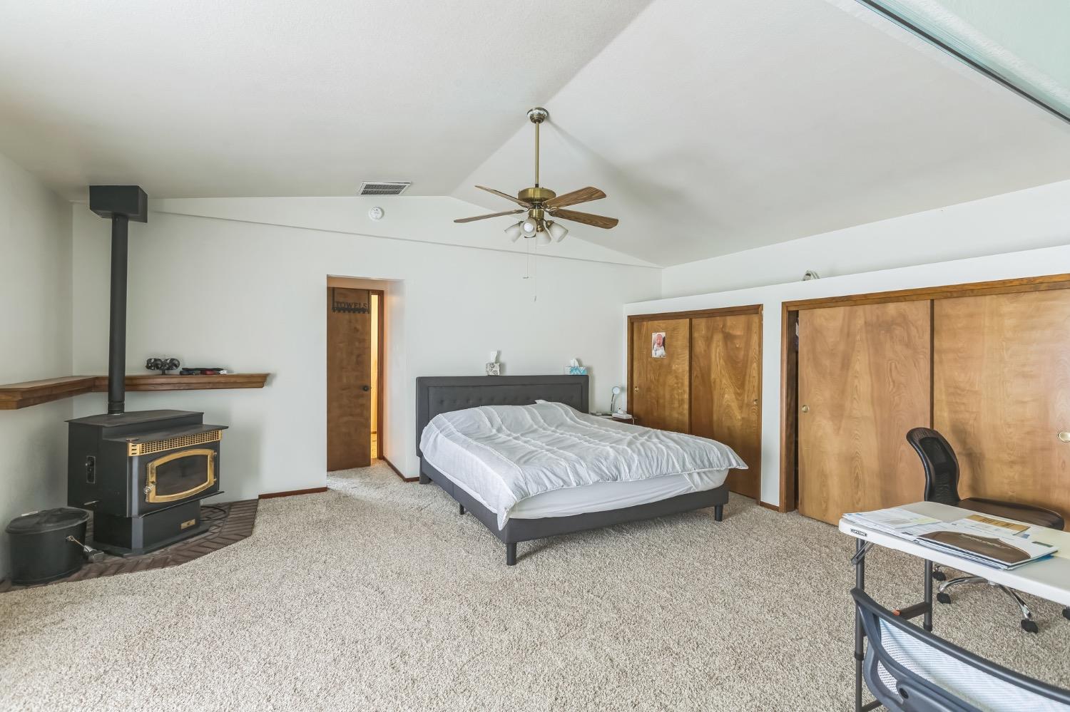 Detail Gallery Image 18 of 52 For 5416 Royal Oaks Dr, Oroville,  CA 95966 - 3 Beds | 2/1 Baths