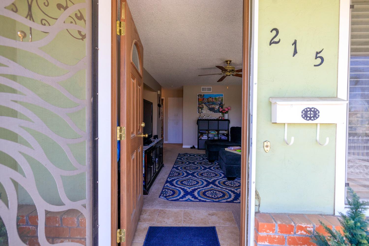 N Lincoln Avenue, Manteca, California image 7