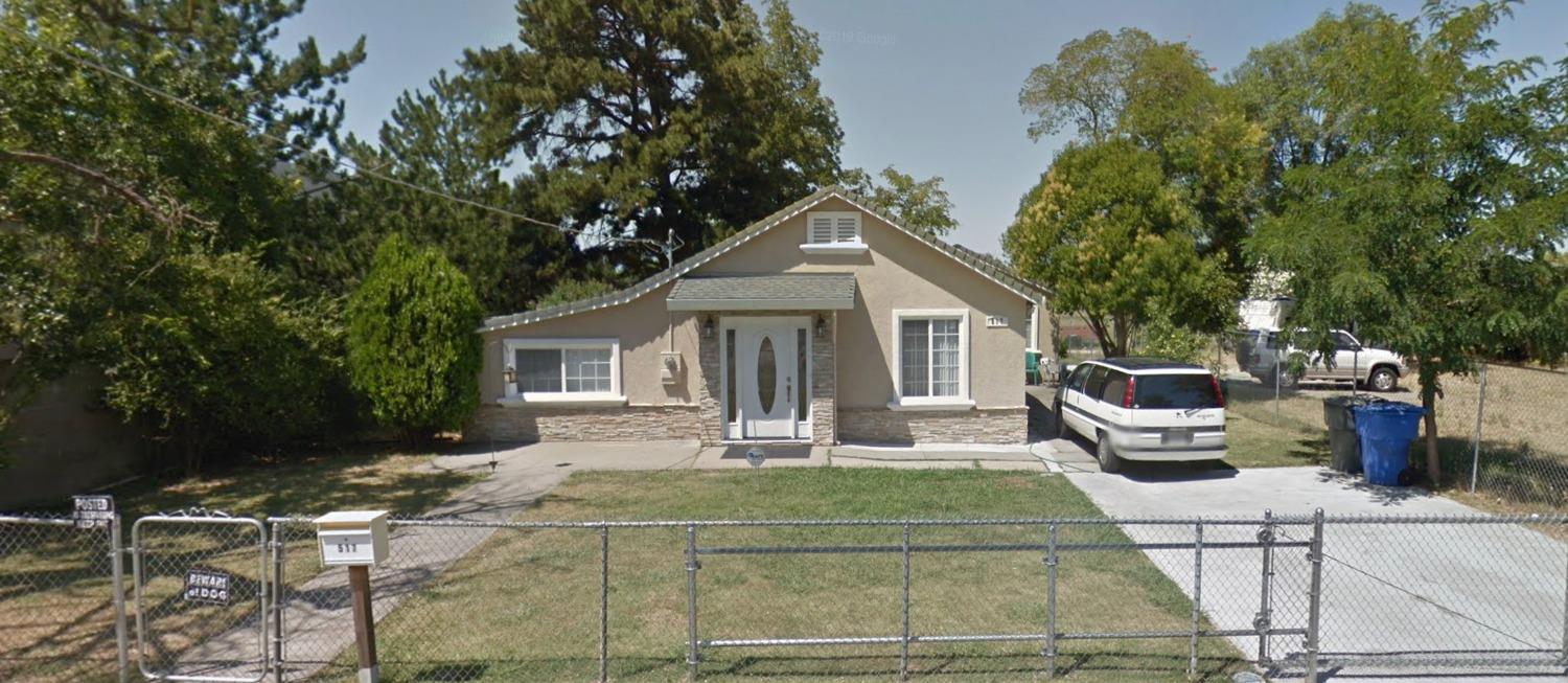 Detail Gallery Image 4 of 5 For 517 Rimmer Ave, Sacramento,  CA 95834 - 2 Beds | 1 Baths