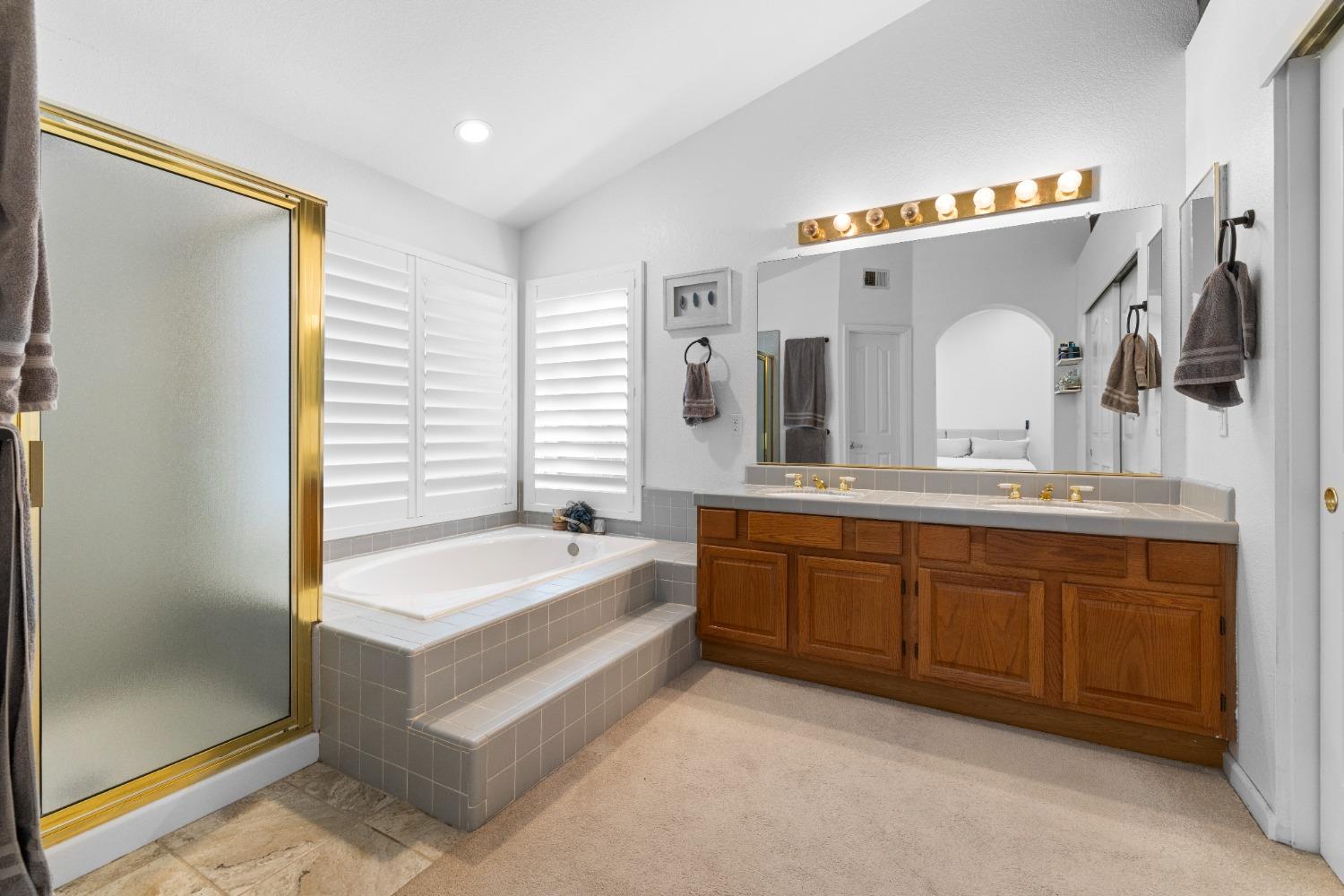 Detail Gallery Image 17 of 22 For 5651 Blackrock Rd, Rocklin,  CA 95765 - 5 Beds | 3 Baths