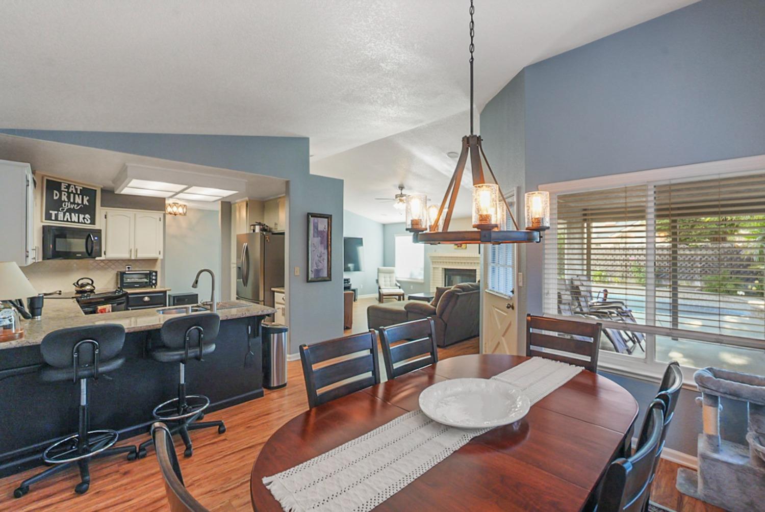 Detail Gallery Image 6 of 40 For 3887 Paula Ct, Turlock,  CA 95382 - 4 Beds | 2 Baths