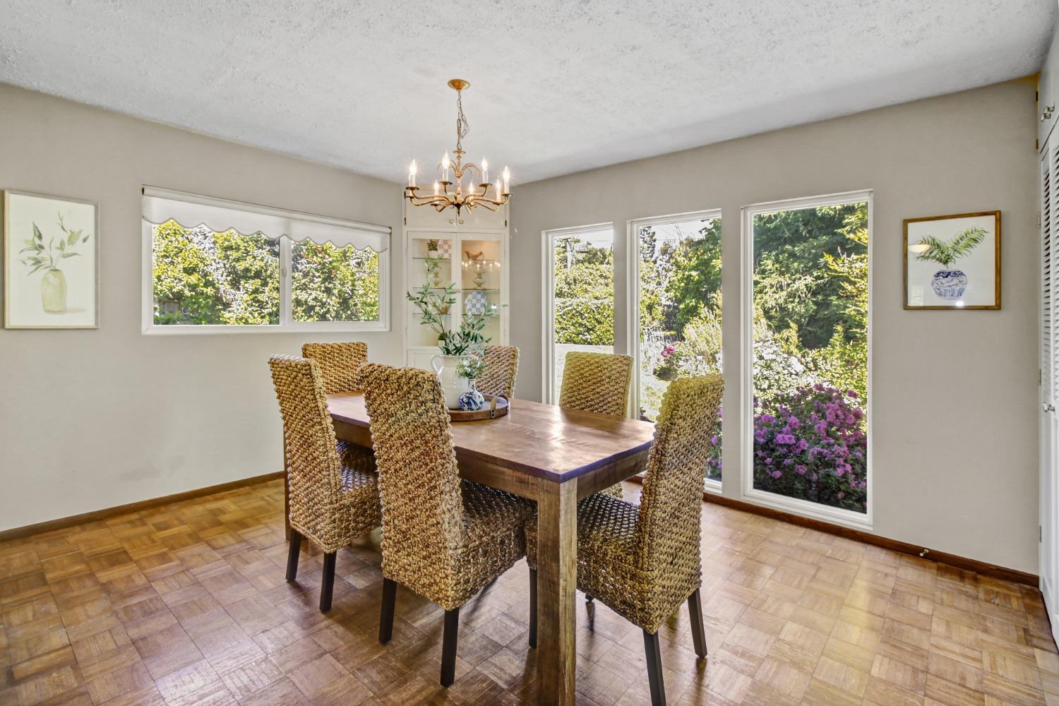 Detail Gallery Image 16 of 73 For 1837 Drew Ct, Carmichael,  CA 95608 - 4 Beds | 2 Baths