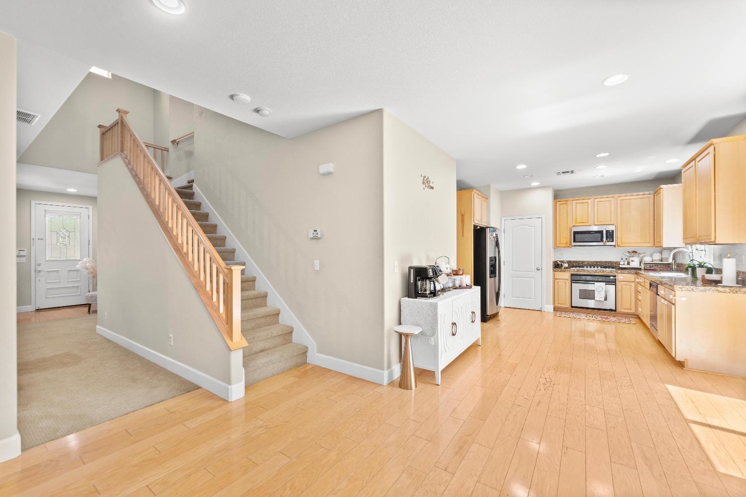 Detail Gallery Image 15 of 54 For 3034 Trap Rock Way, Sacramento,  CA 95835 - 3 Beds | 2/1 Baths