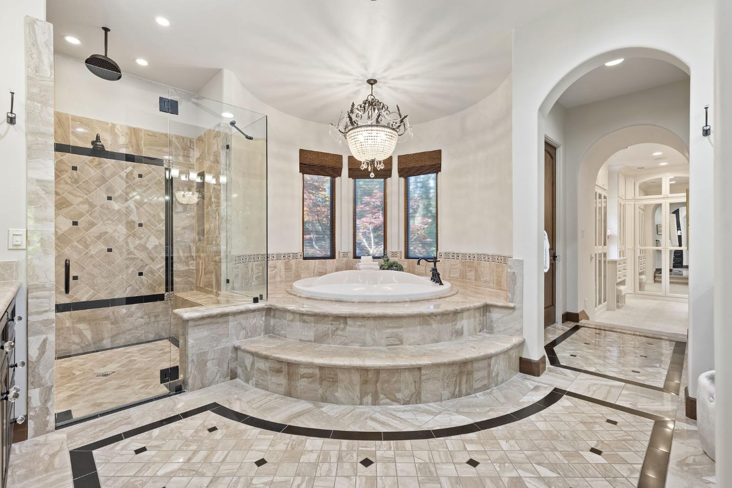 Detail Gallery Image 15 of 61 For 6120 Terracina Ct, Loomis,  CA 95650 - 7 Beds | 6/2 Baths