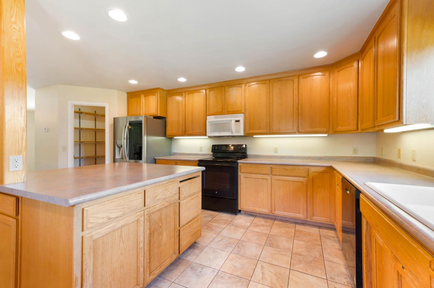 Detail Gallery Image 21 of 33 For 1020 Mount Ida Rd, Oroville,  CA 95966 - 3 Beds | 2/1 Baths