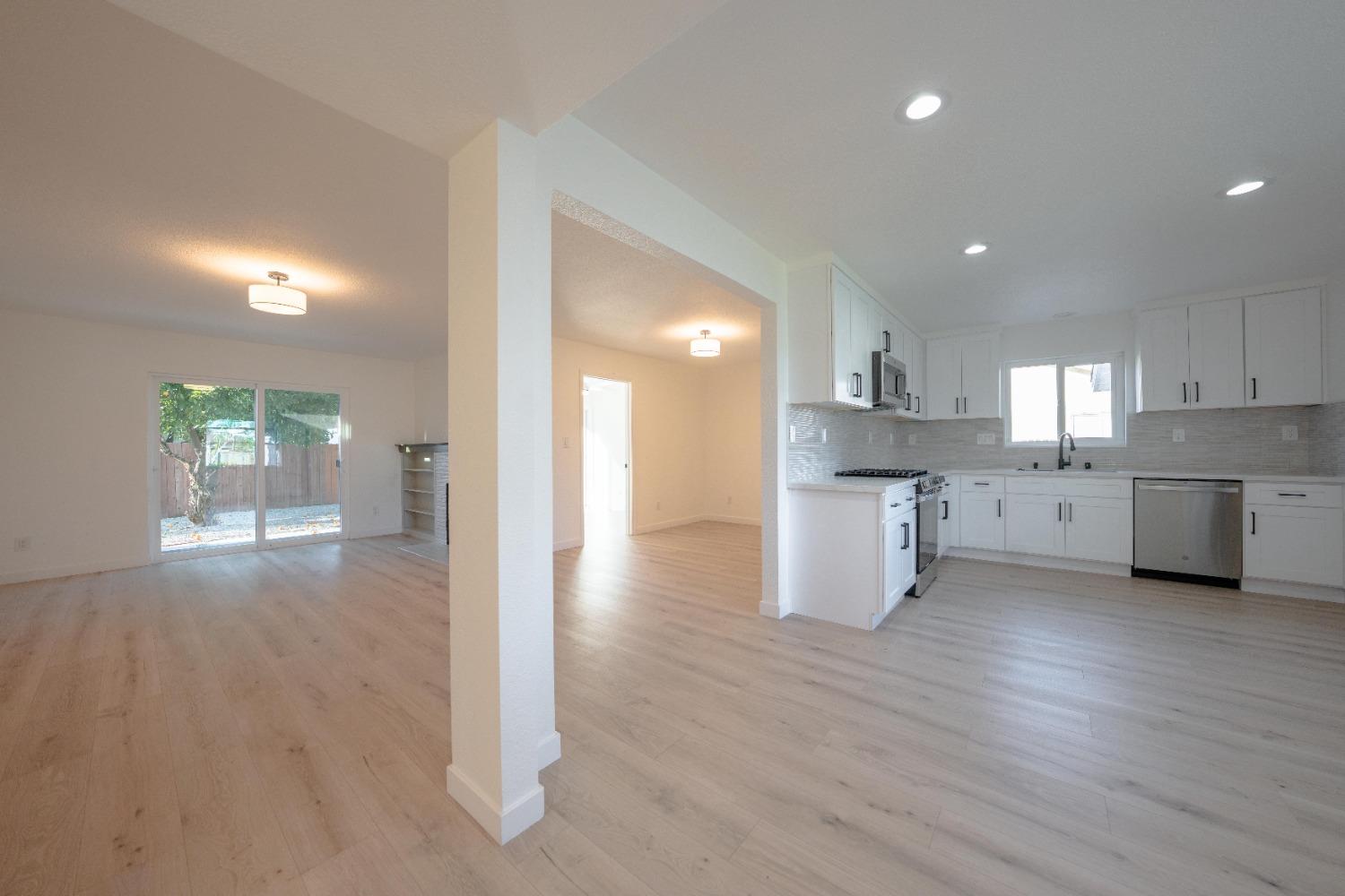 Detail Gallery Image 20 of 34 For 2652 Aramon Dr, Rancho Cordova,  CA 95670 - 3 Beds | 2 Baths