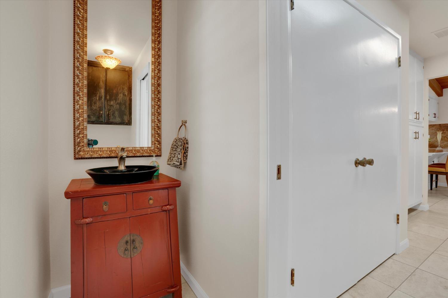 Detail Gallery Image 34 of 52 For 1900 Simon Dr, Turlock,  CA 95382 - 4 Beds | 2/1 Baths