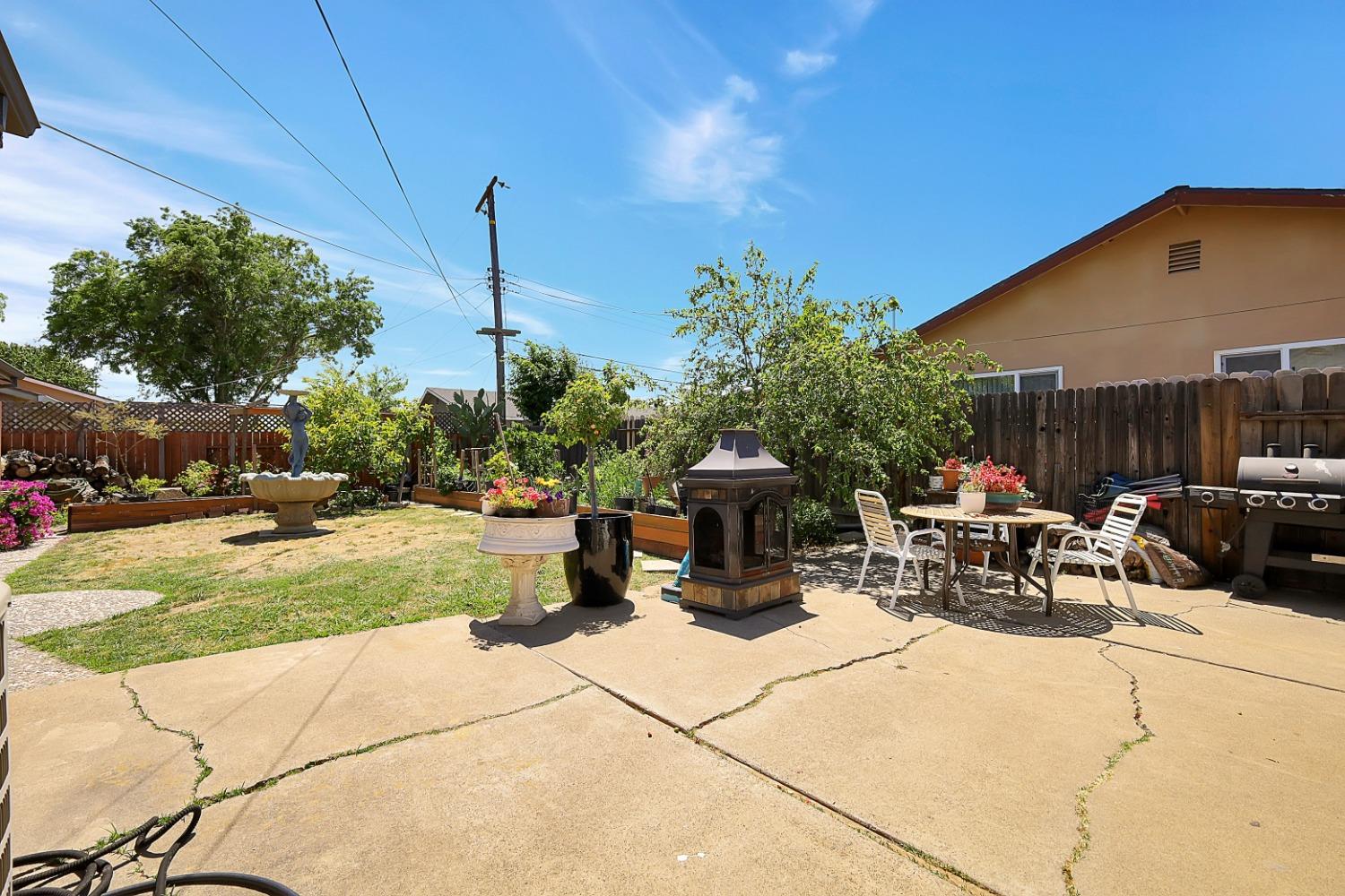 Detail Gallery Image 40 of 47 For 7612 Beth, Sacramento,  CA 95832 - 3 Beds | 2 Baths