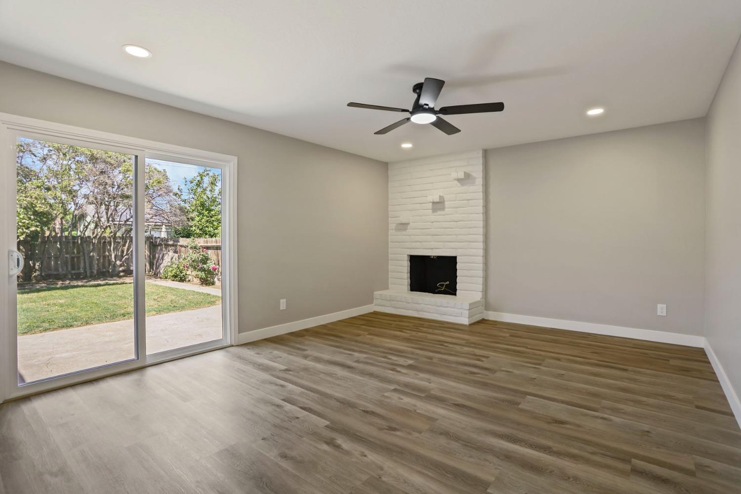 Detail Gallery Image 12 of 34 For 2715 Madrone Ave, Stockton,  CA 95207 - 3 Beds | 2 Baths