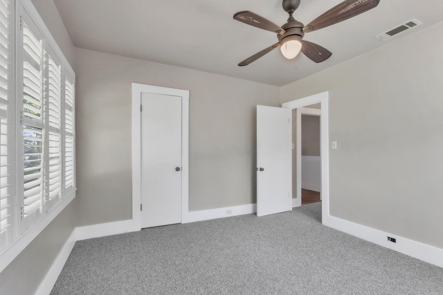 Detail Gallery Image 12 of 42 For 2172 Oakmont St, Sacramento,  CA 95815 - 2 Beds | 1 Baths