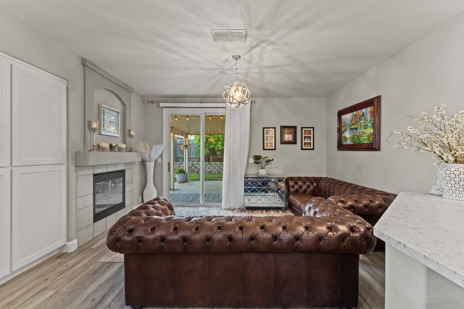 Detail Gallery Image 9 of 31 For 5844 Blue Beech Ct, Antelope,  CA 95843 - 4 Beds | 2 Baths