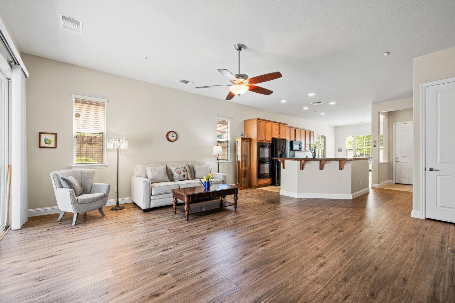 Detail Gallery Image 15 of 54 For 2081 Abby Gate Dr, Roseville,  CA 95747 - 3 Beds | 2 Baths