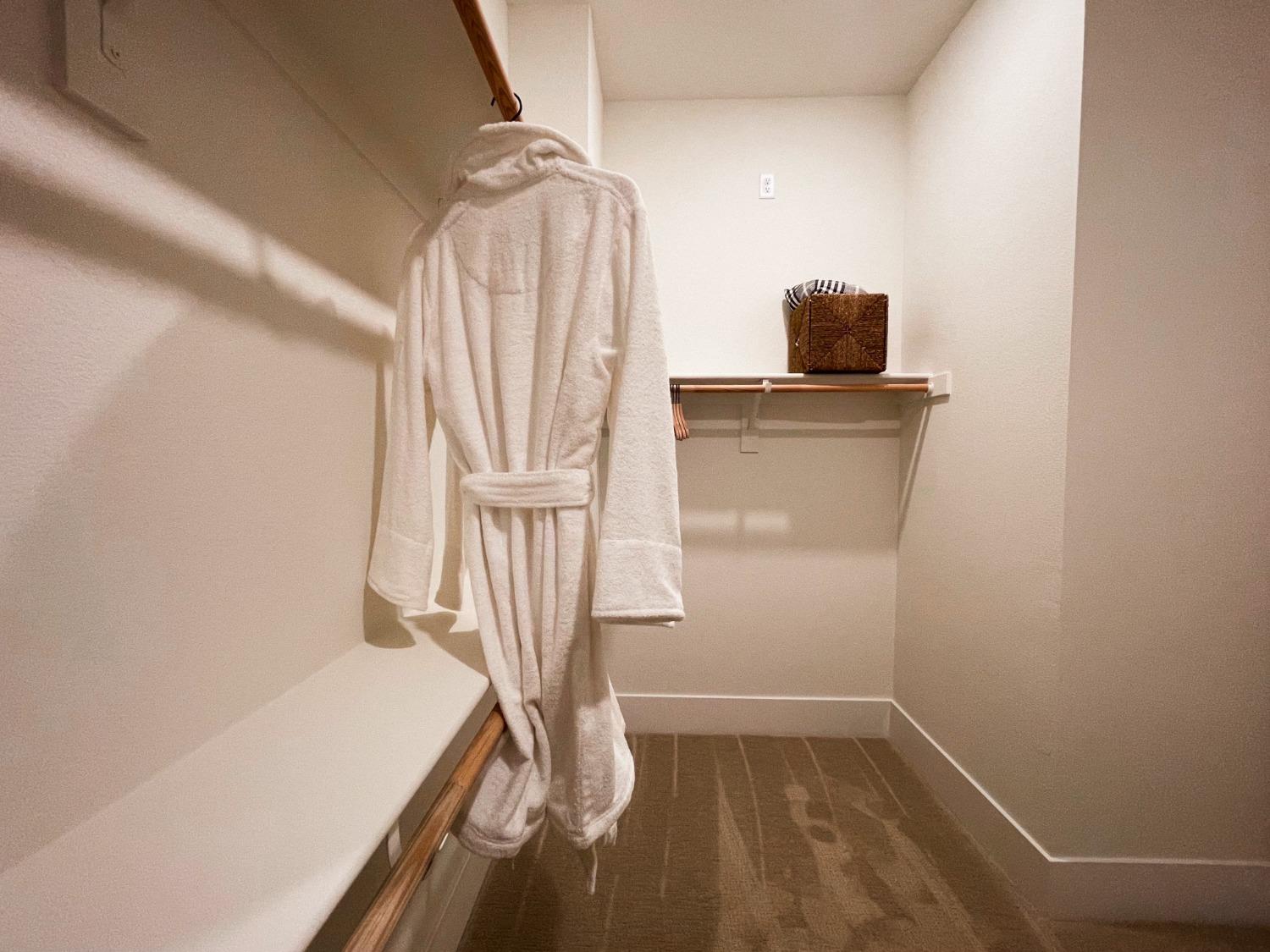 Detail Gallery Image 42 of 55 For 8642 Zinfandel Pkwy, Plymouth,  CA 95669 - 3 Beds | 3/1 Baths