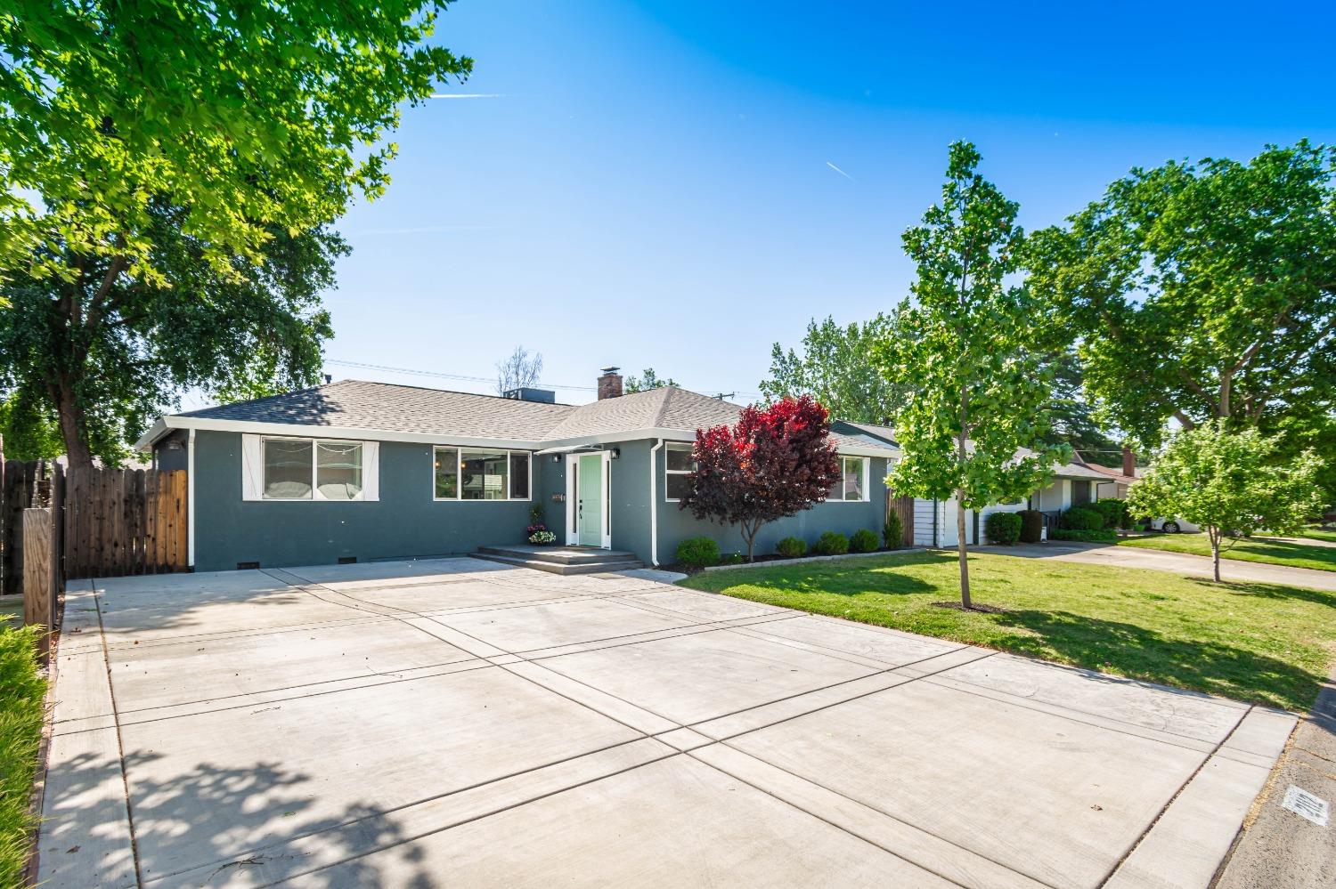 Detail Gallery Image 48 of 57 For 2112 Lorenzo Ln, Sacramento,  CA 95864 - 4 Beds | 2 Baths