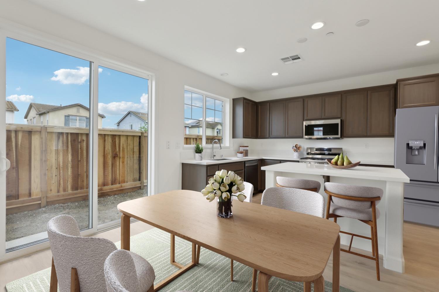 Detail Gallery Image 10 of 15 For 278 Mindy Way, Pittsburg,  CA 94565 - 3 Beds | 2/1 Baths