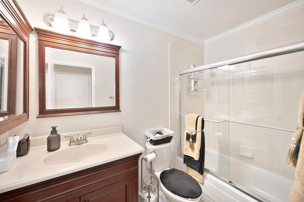 Detail Gallery Image 14 of 21 For 9020 Amador Valley Ct, Sacramento,  CA 95829 - 3 Beds | 2 Baths