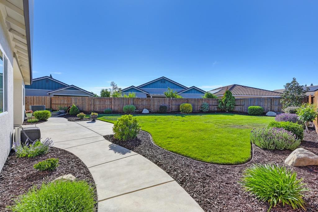 Detail Gallery Image 45 of 61 For 7517 Sobon Ln, Rancho Murieta,  CA 95683 - 4 Beds | 2/1 Baths