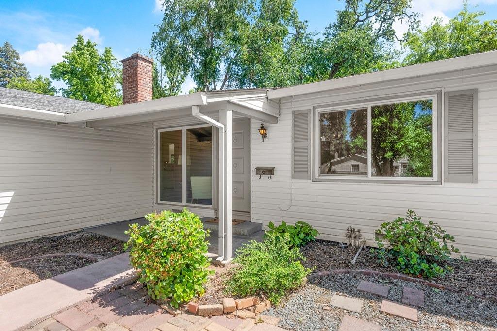 Detail Gallery Image 6 of 39 For 4504 Mcdonald Dr, Sacramento,  CA 95821 - 3 Beds | 2 Baths