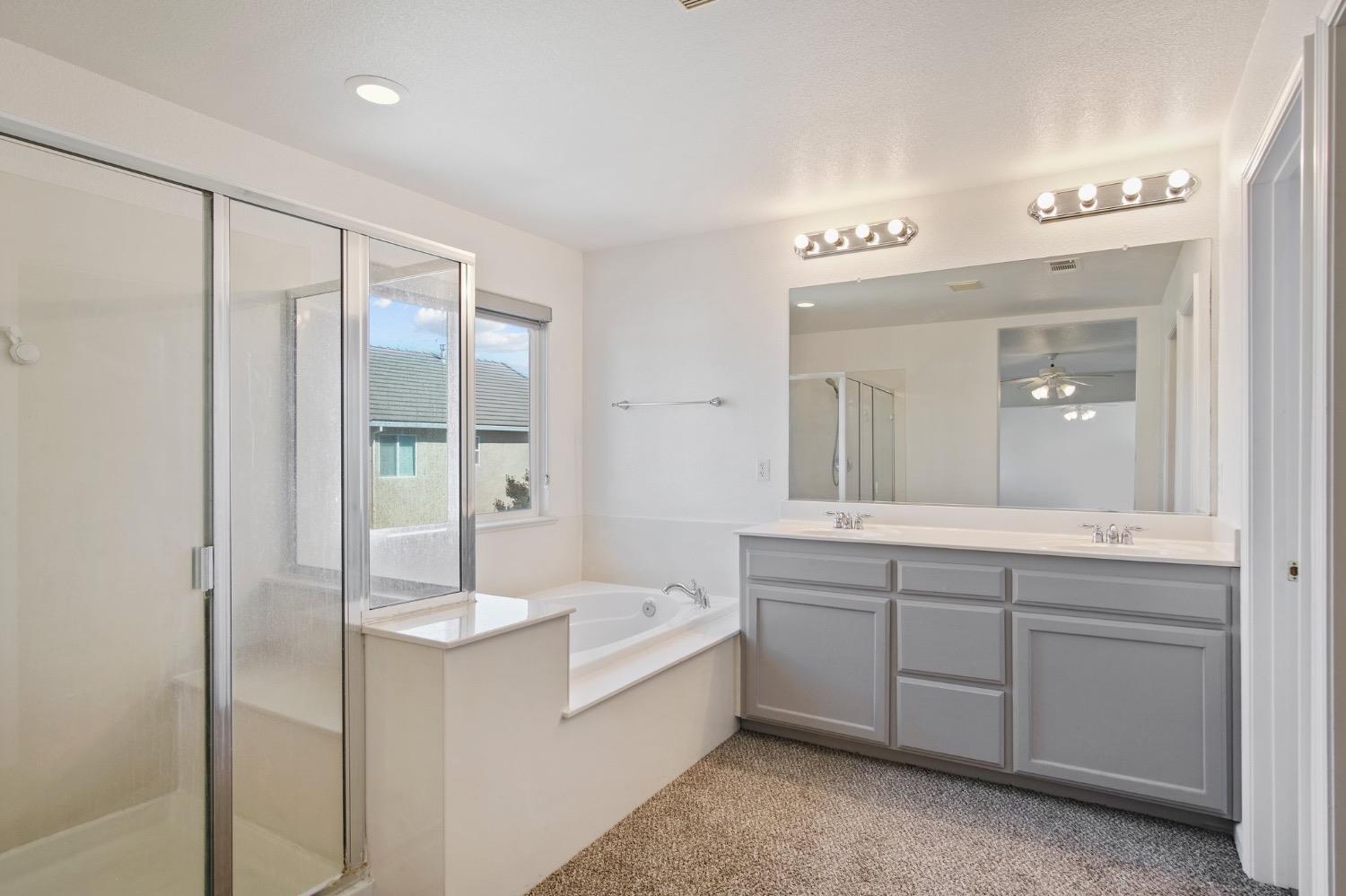 Detail Gallery Image 25 of 36 For 456 Meadow Creek Dr, Patterson,  CA 95363 - 5 Beds | 4/1 Baths