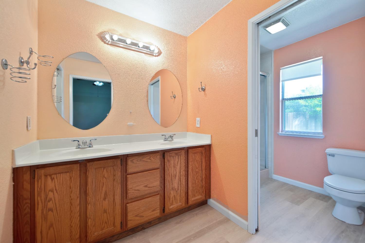 Detail Gallery Image 19 of 39 For 8211 Montreux Way, Sacramento,  CA 95828 - 3 Beds | 2 Baths