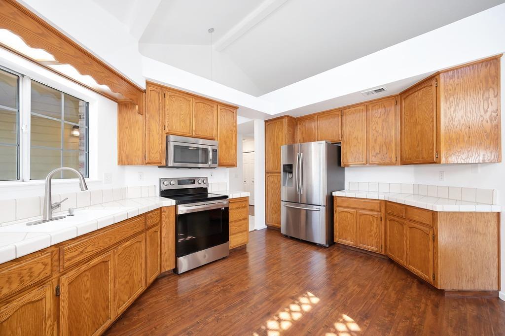 Detail Gallery Image 9 of 43 For 786 Lourence Ct, Tracy,  CA 95376 - 3 Beds | 2 Baths