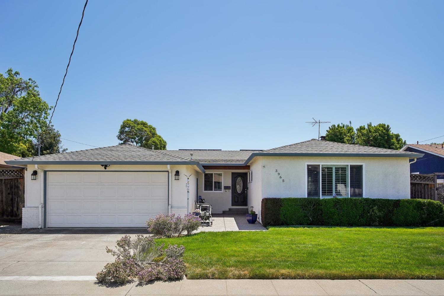 Detail Gallery Image 1 of 29 For 3965 Purdue Way, Livermore,  CA 94550 - 3 Beds | 2 Baths