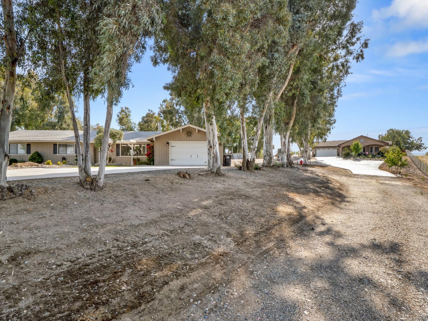 Detail Gallery Image 1 of 78 For 17324 Bonita Rd, Madera,  CA 93636 - 5 Beds | 4 Baths