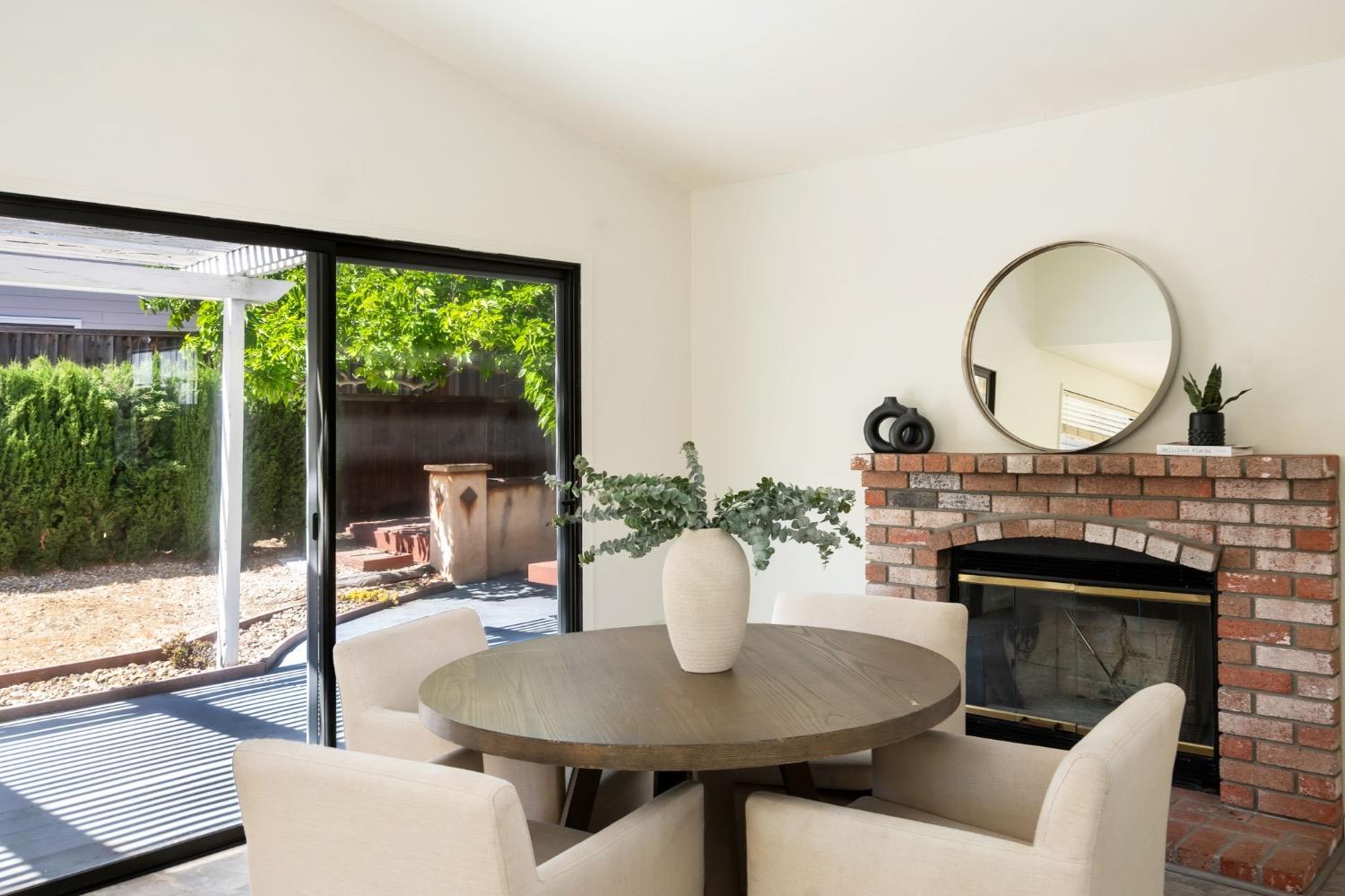 Detail Gallery Image 17 of 45 For 629 Azores Cir, Bay Point,  CA 94565 - 3 Beds | 2 Baths
