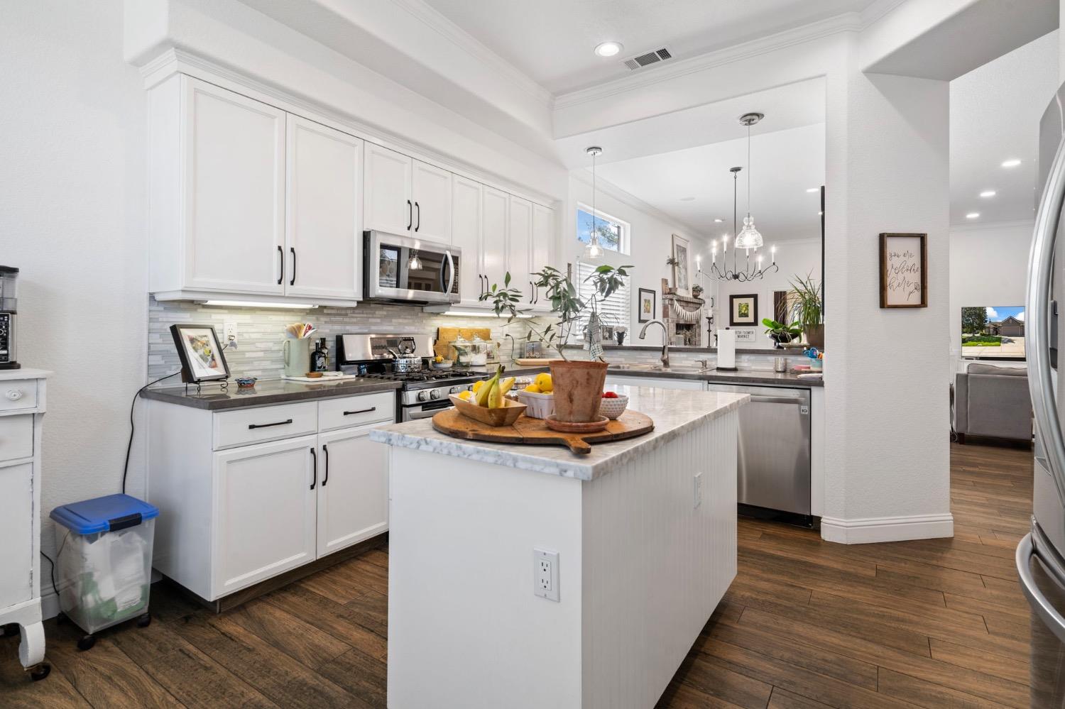 Detail Gallery Image 18 of 49 For 2920 Heritage Oak Way, Lodi,  CA 95242 - 3 Beds | 2 Baths