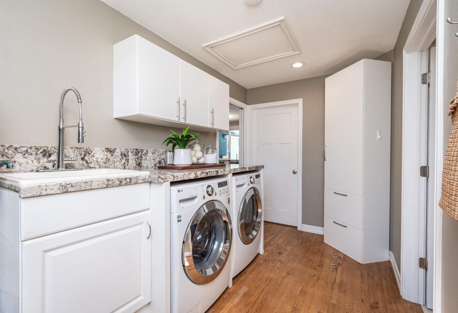 Detail Gallery Image 30 of 57 For 2112 Lorenzo Ln, Sacramento,  CA 95864 - 4 Beds | 2 Baths