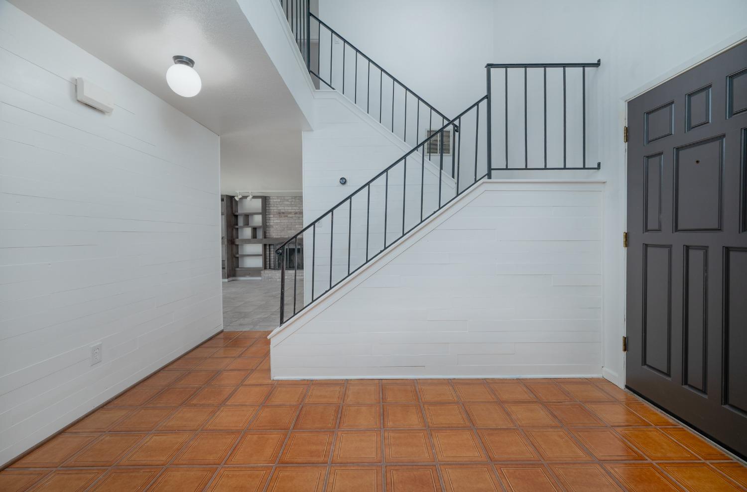 Detail Gallery Image 20 of 50 For 2104 Golden Leaf Ct, Modesto,  CA 95355 - 4 Beds | 2/1 Baths