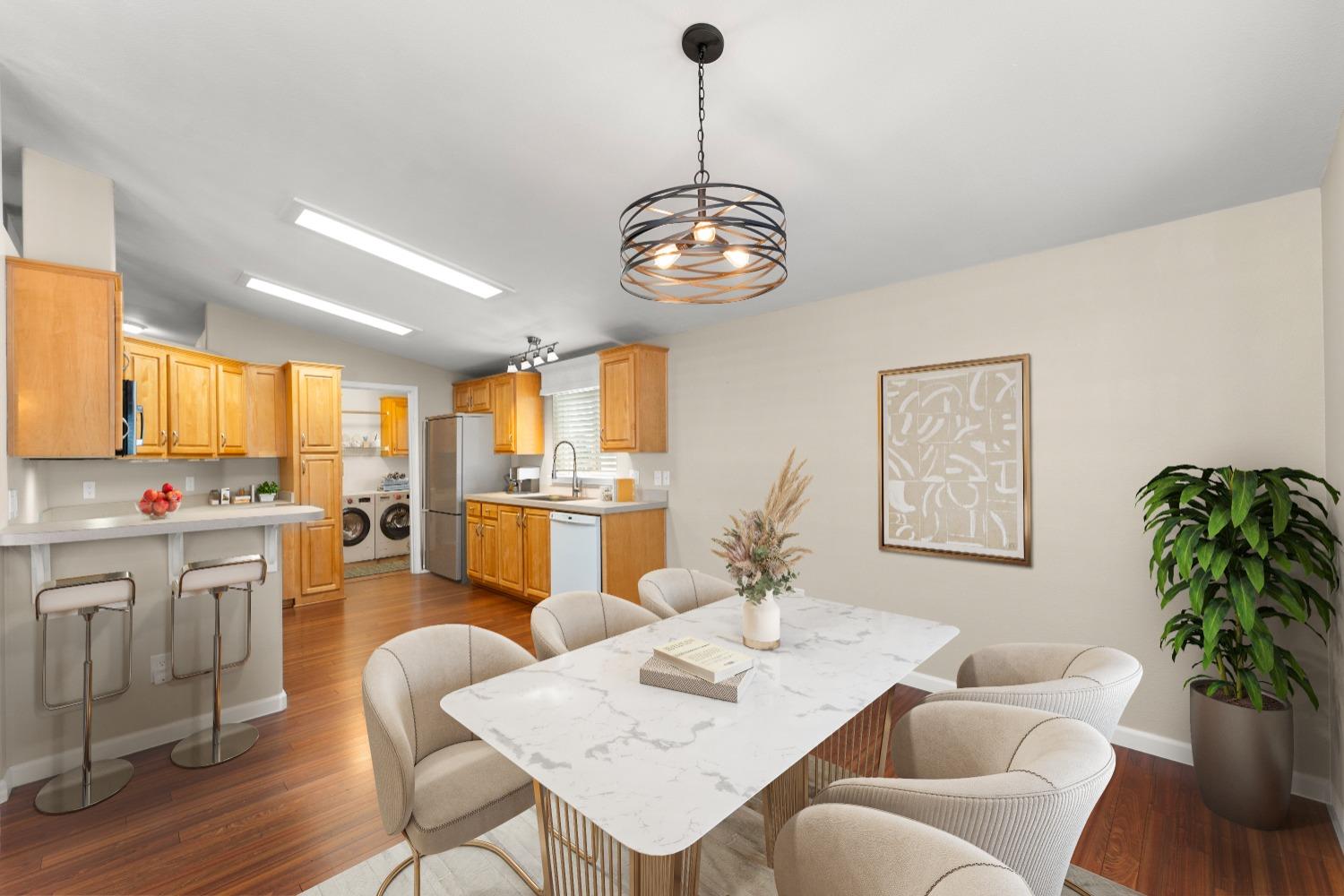 Detail Gallery Image 22 of 58 For 136 Pinebrook Dr, Folsom,  CA 95630 - 2 Beds | 2 Baths