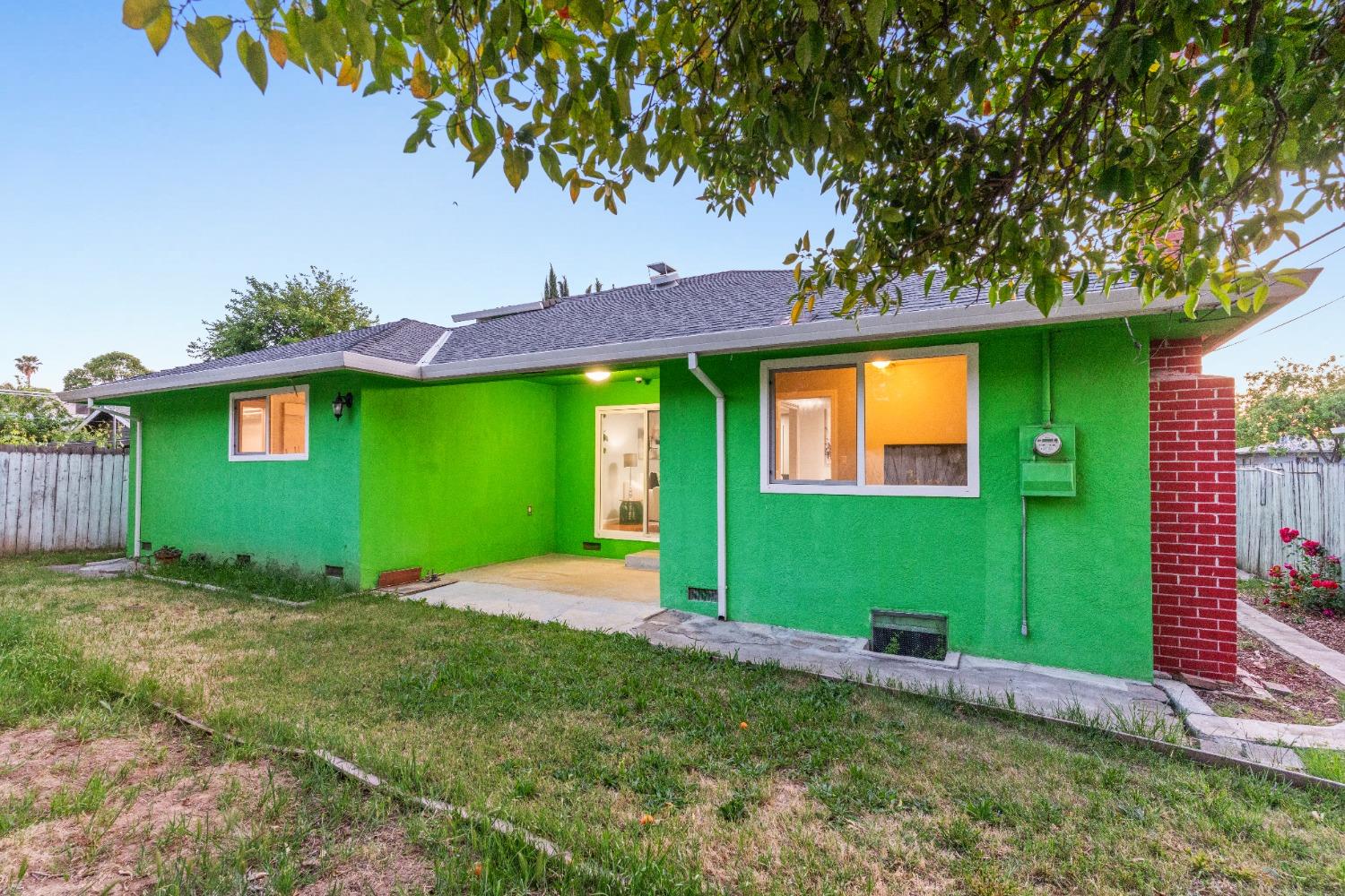 Detail Gallery Image 38 of 39 For 7477 21st St, Sacramento,  CA 95822 - 3 Beds | 2 Baths