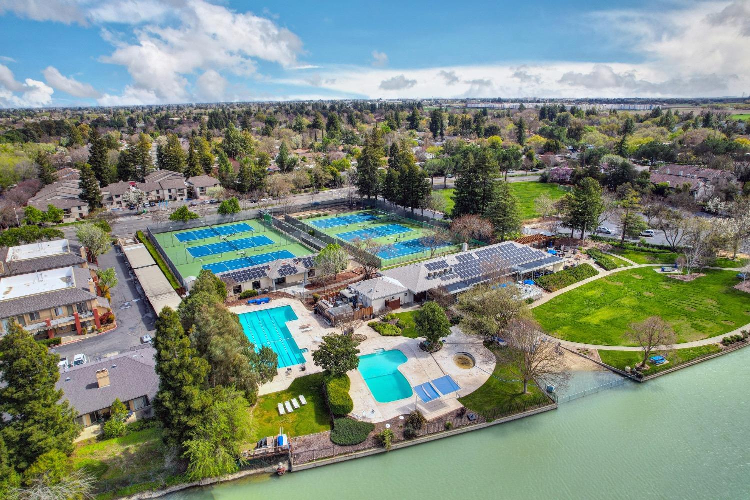 Lake Boulevard, Davis, California image 19