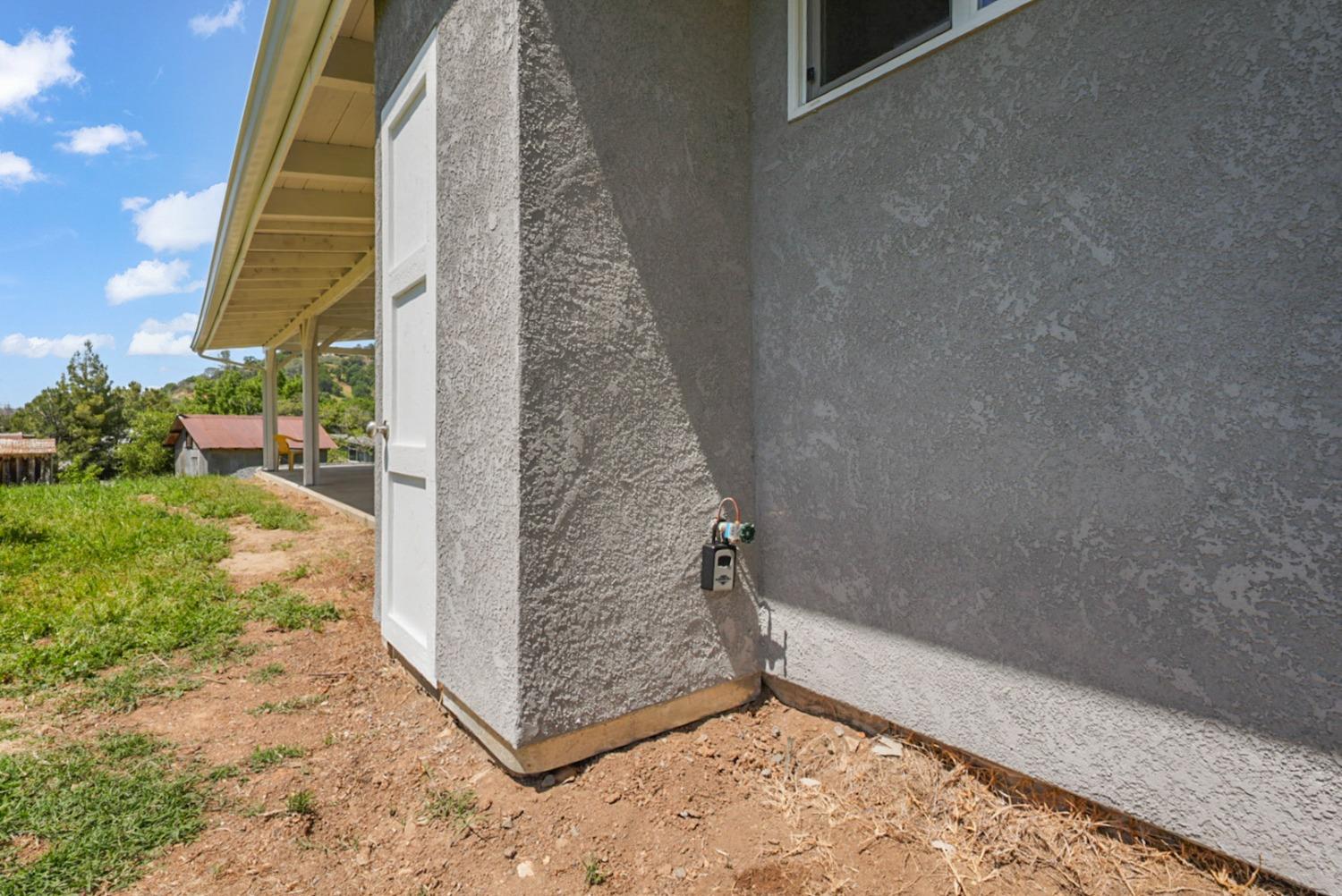 Detail Gallery Image 5 of 31 For 16310 Jacksonville Rd, Jamestown,  CA 95327 - 3 Beds | 1 Baths