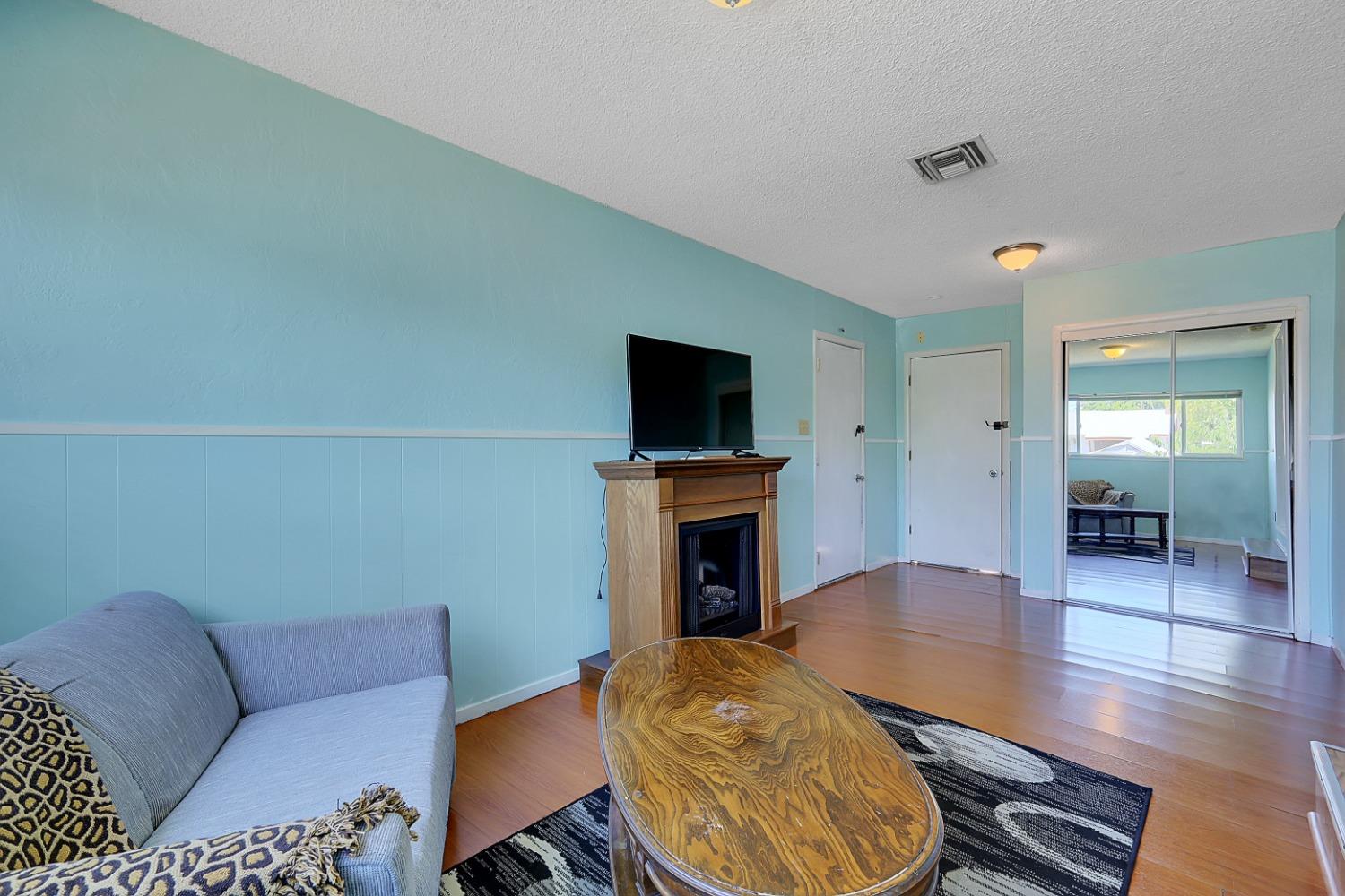 Detail Gallery Image 26 of 47 For 7612 Beth, Sacramento,  CA 95832 - 3 Beds | 2 Baths