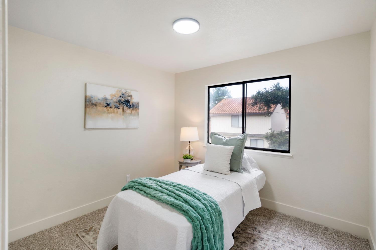 Detail Gallery Image 16 of 24 For 6870 Calvine Rd, Sacramento,  CA 95823 - 3 Beds | 2/1 Baths