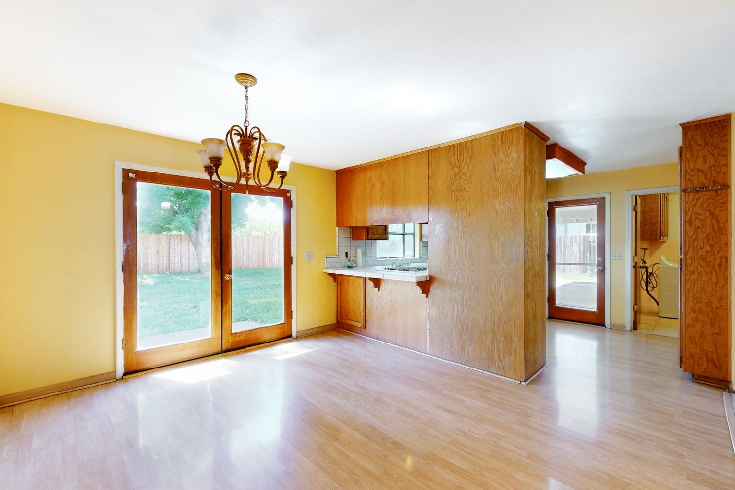 Detail Gallery Image 11 of 37 For 338 Rose Ln, Yuba City,  CA 95993 - 3 Beds | 2 Baths