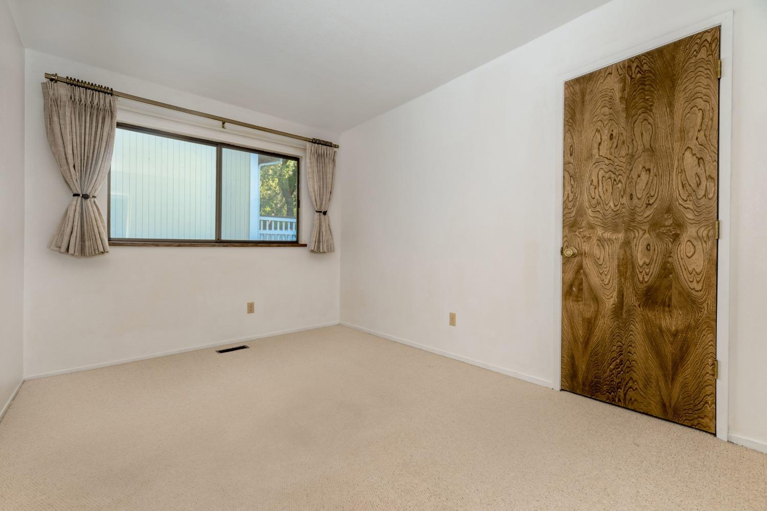 Detail Gallery Image 36 of 54 For 20029 Echo Blue Dr, Penn Valley,  CA 95946 - 3 Beds | 2 Baths
