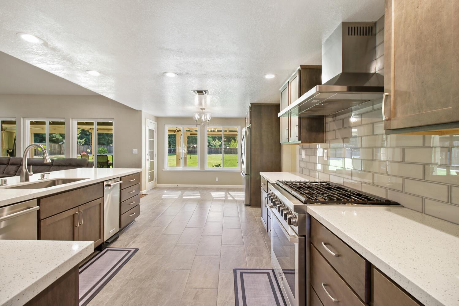 Detail Gallery Image 23 of 76 For 8348 Polo Crosse Ave, Sacramento,  CA 95829 - 5 Beds | 4 Baths