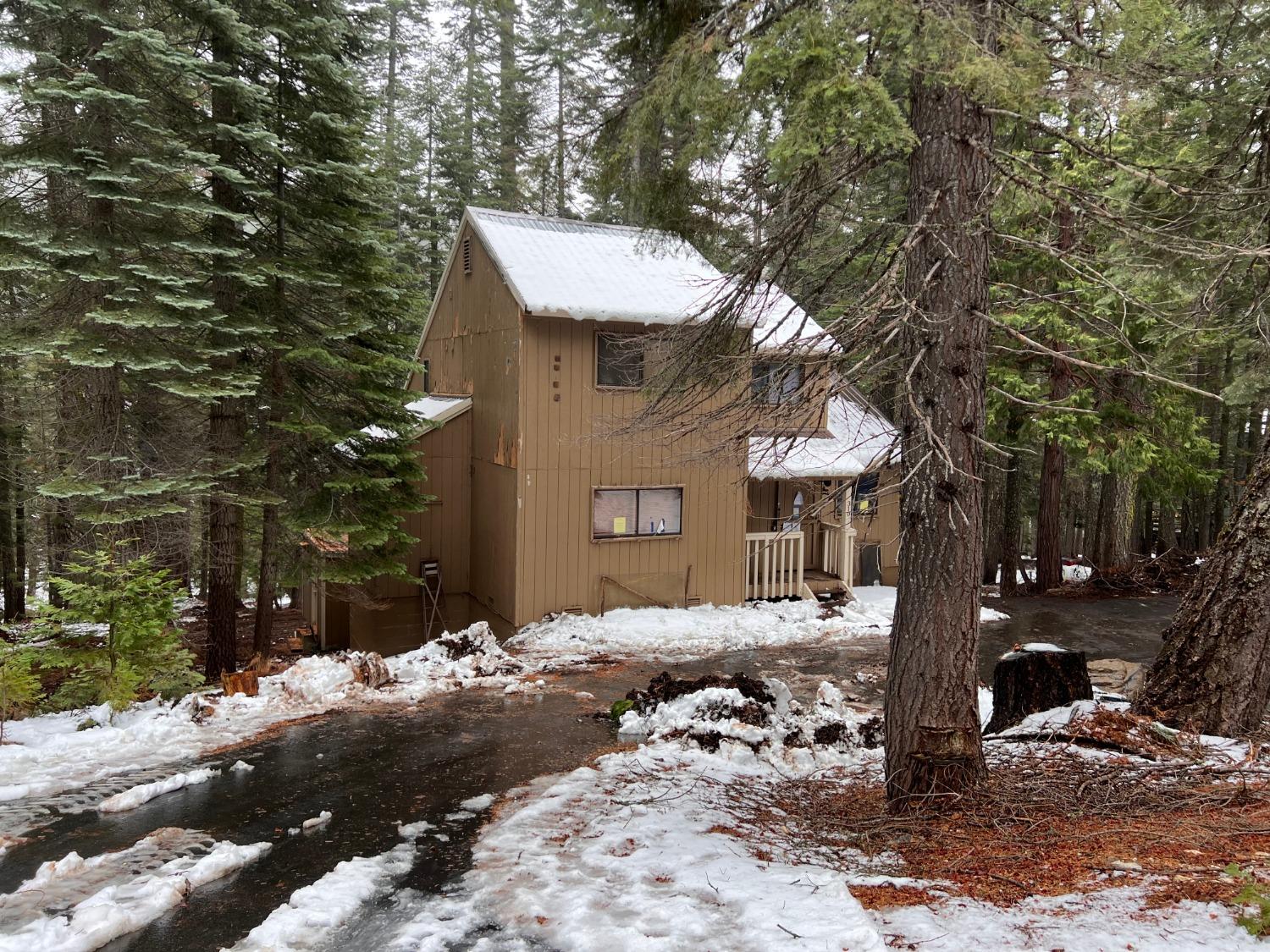 Detail Gallery Image 8 of 15 For 310 Tamarack Way, Strawberry Valley,  CA 95981 - 3 Beds | 2 Baths