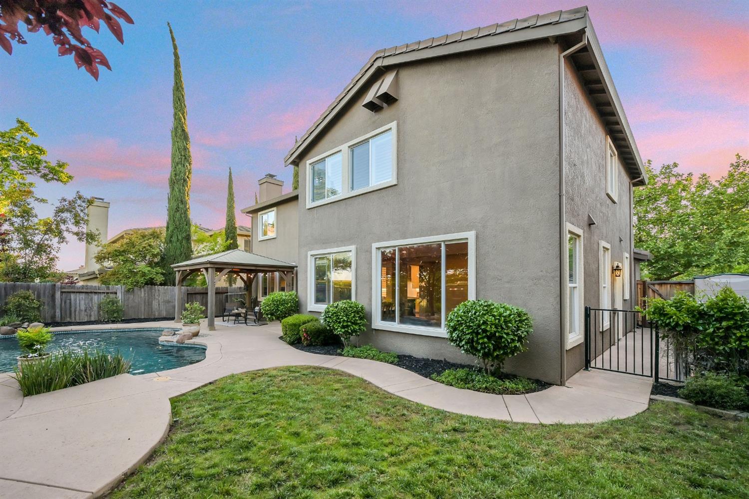 Detail Gallery Image 41 of 48 For 961 Glennfinnan Way, Folsom,  CA 95630 - 5 Beds | 3 Baths