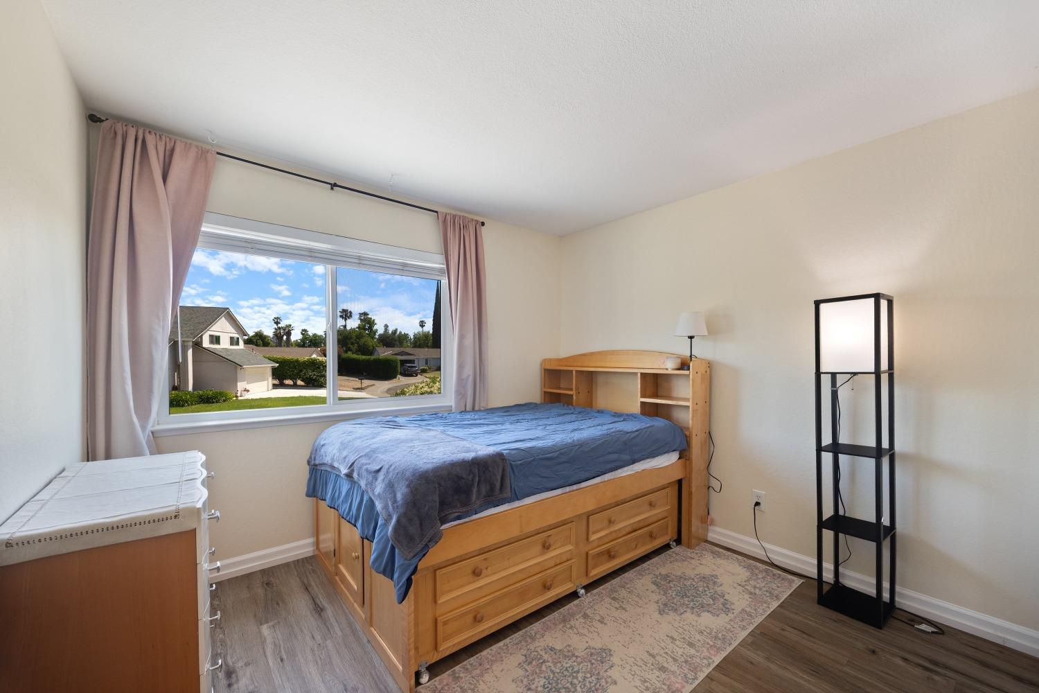 Detail Gallery Image 21 of 33 For 7055 Woodrick Way, Sacramento,  CA 95842 - 4 Beds | 2/1 Baths