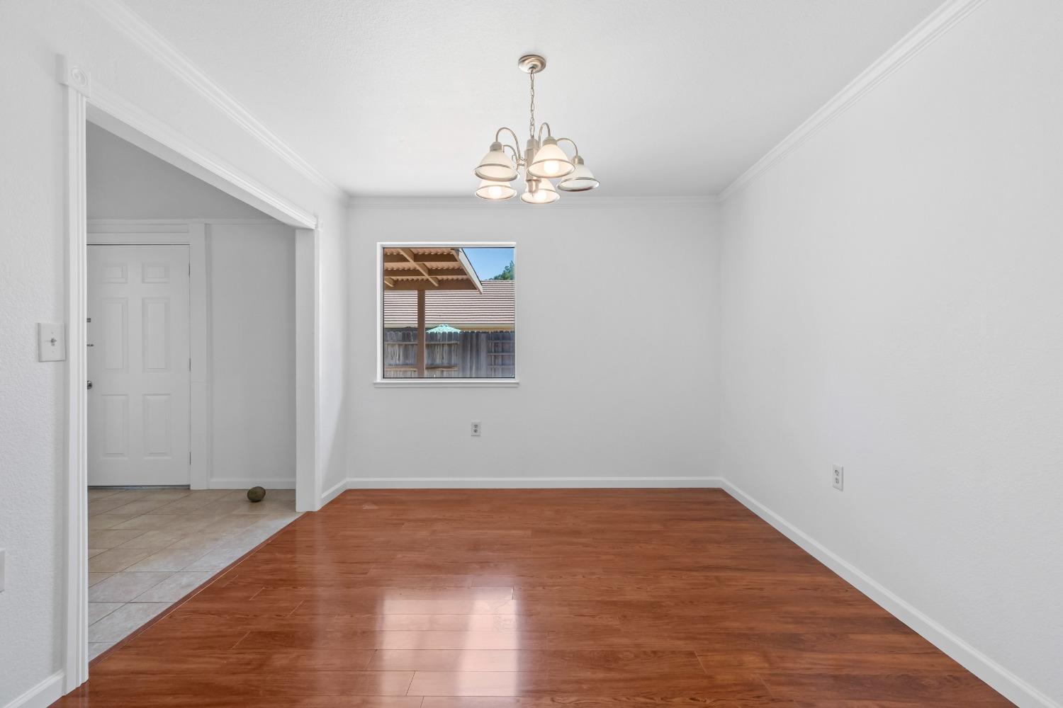 Detail Gallery Image 16 of 42 For 766 Meadowlark Ave, Los Banos,  CA 93635 - 3 Beds | 2 Baths