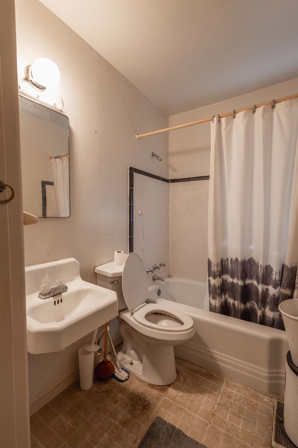 Detail Gallery Image 20 of 24 For 308 Blain Ave, Stockton,  CA 95204 - 3 Beds | 1 Baths