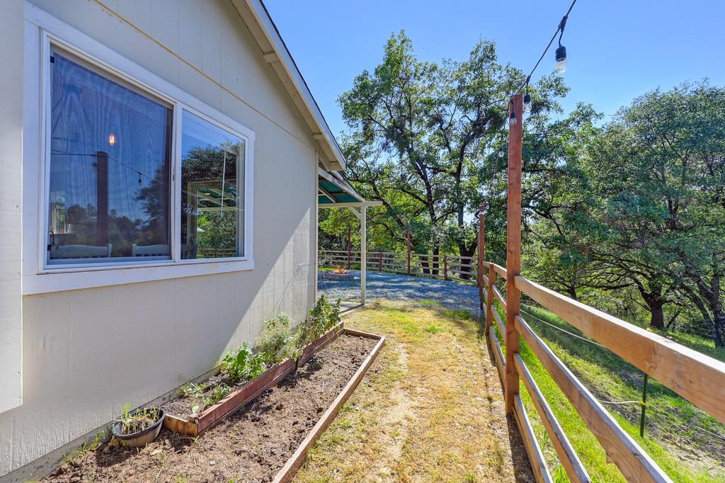 Detail Gallery Image 40 of 70 For 4292 Canyon Valley Rd, Diamond Springs,  CA 95619 - 3 Beds | 1 Baths