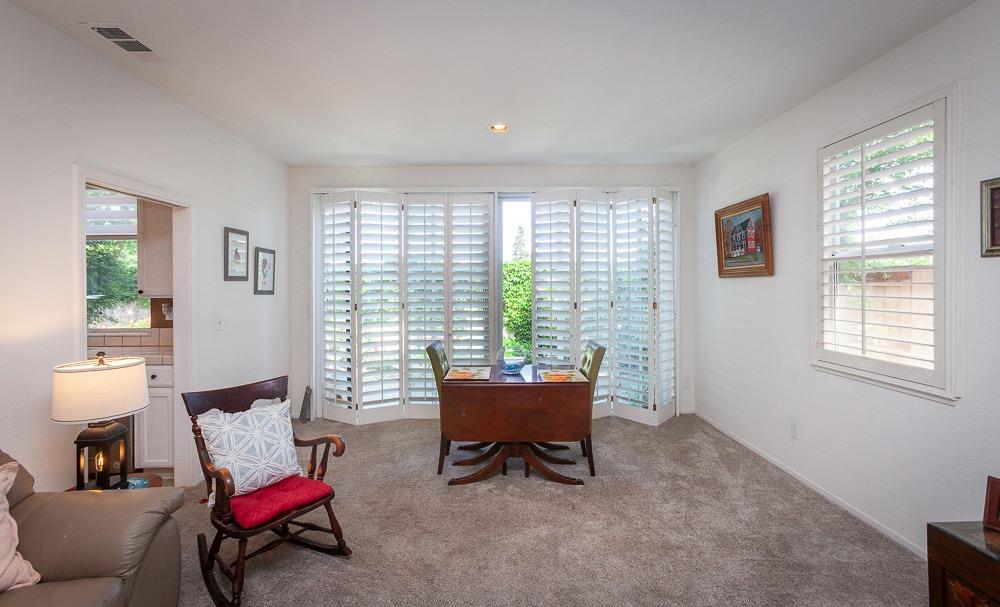Detail Gallery Image 14 of 44 For 3070 Carousel Cir, Stockton,  CA 95219 - 3 Beds | 2 Baths